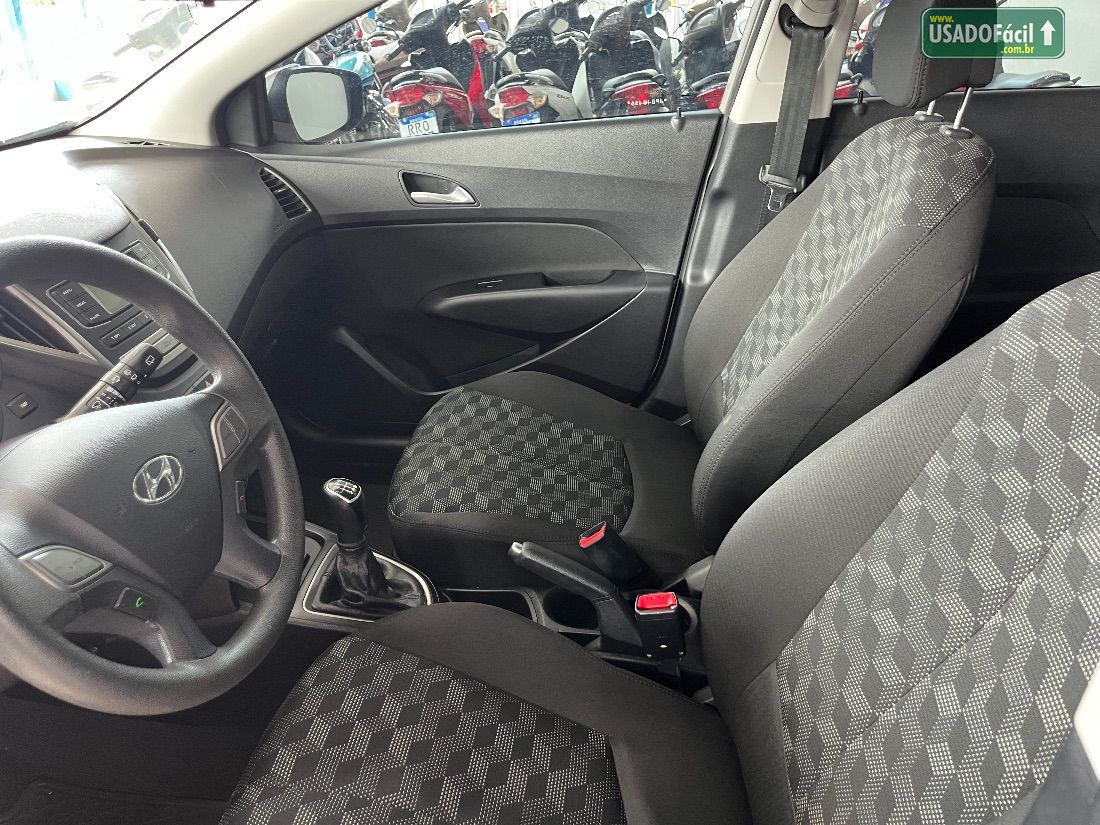 Hyundai HB20 Hatch Comfort 1.6 Mecânico Flex 2017/2018 — foto 12 de 12