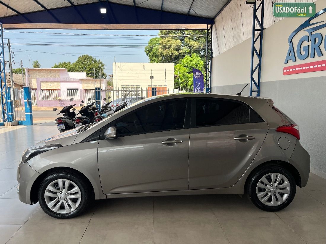 Hyundai HB20 Hatch Comfort 1.6 Mecânico Flex 2017/2018 — foto 3 de 12