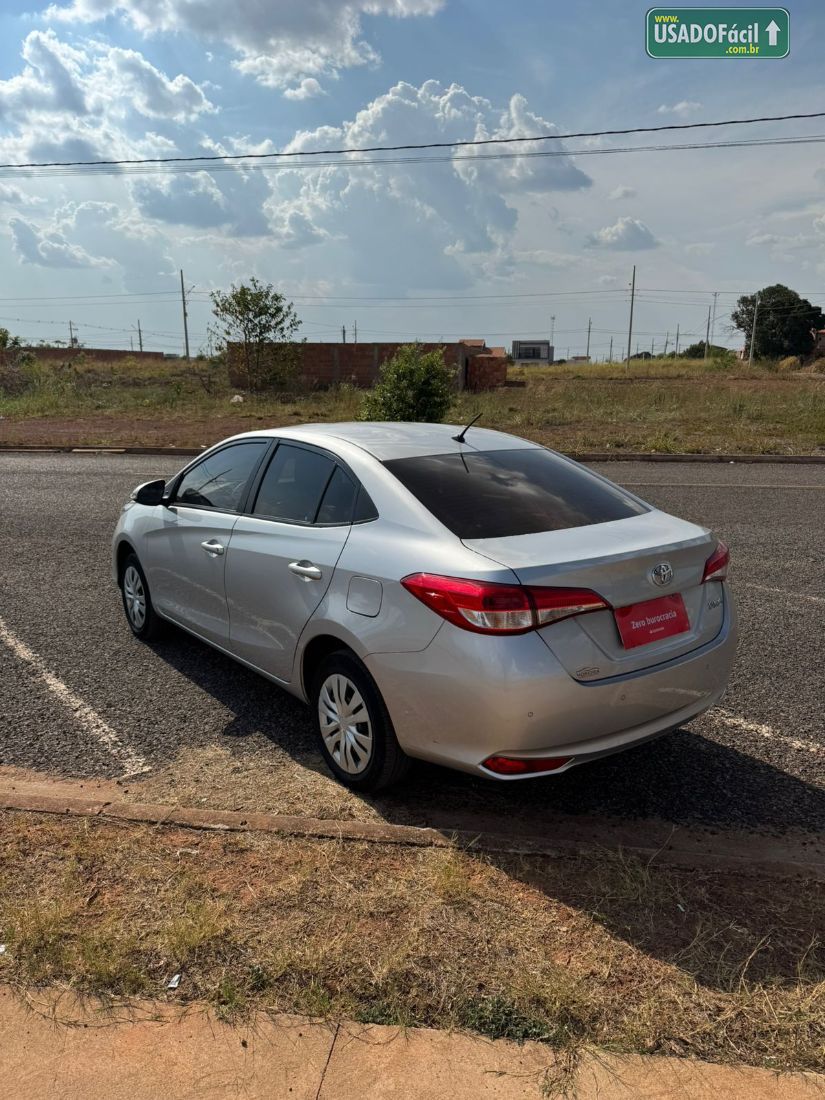 Toyota Yaris Sedan XL 1.5 Automático Flex 2023/2024 — foto 4 de 11