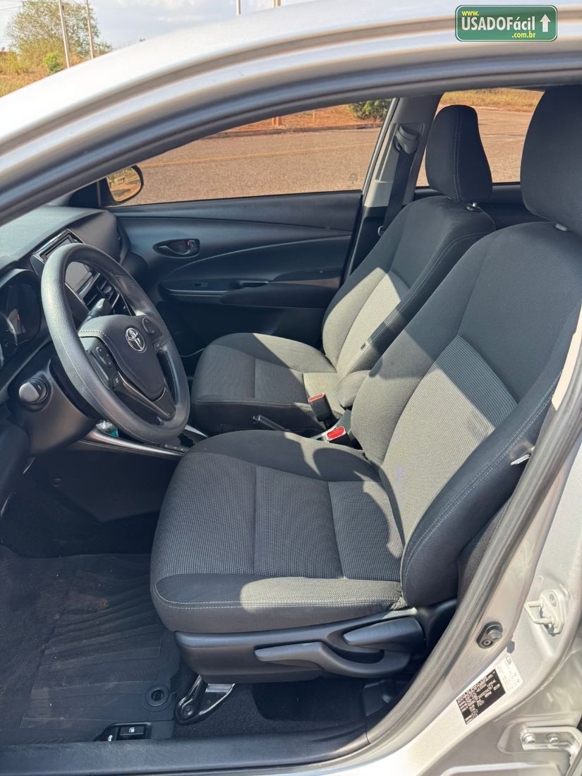 Toyota Yaris Sedan XL 1.5 Automático Flex 2023/2024 — foto 8 de 11