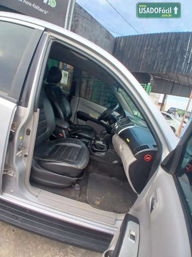 MITSUBISHI L200 Triton HPE CD 3.2 Turbo Automático Diesel 2014/2014 — foto 16 de 23