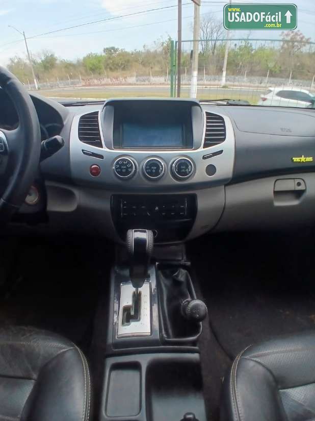 MITSUBISHI L200 Triton HPE CD 3.2 Turbo Automático Diesel 2014/2014 — foto 11 de 23