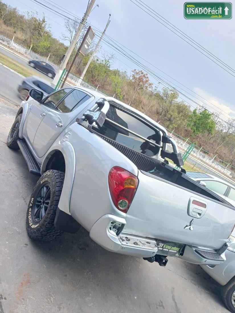MITSUBISHI L200 Triton HPE CD 3.2 Turbo Automático Diesel 2014/2014 — foto 4 de 23