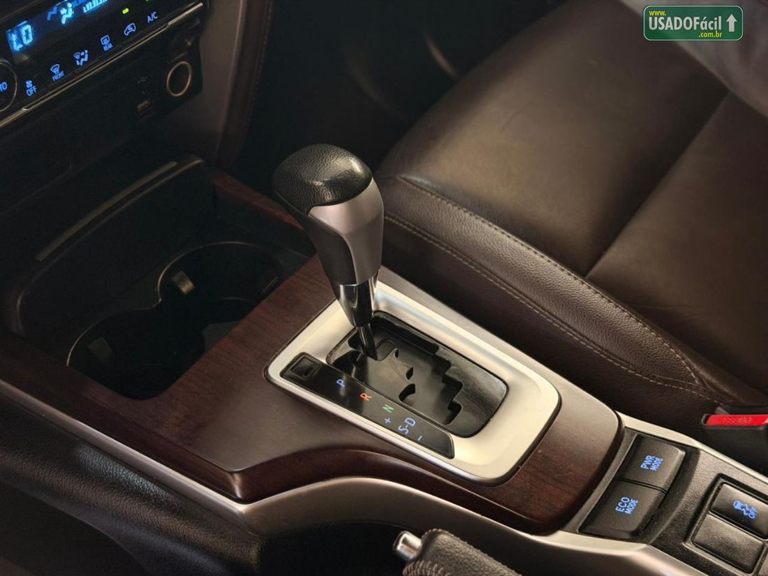 Toyota Hilux SW4 SRV 4x2 2.7 Automático Flex 2019/2019 — foto 12 de 21