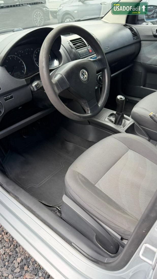Volkswagen Polo Sedan 1.6 Mi Total Flex 2010/2011 — foto 8 de 15