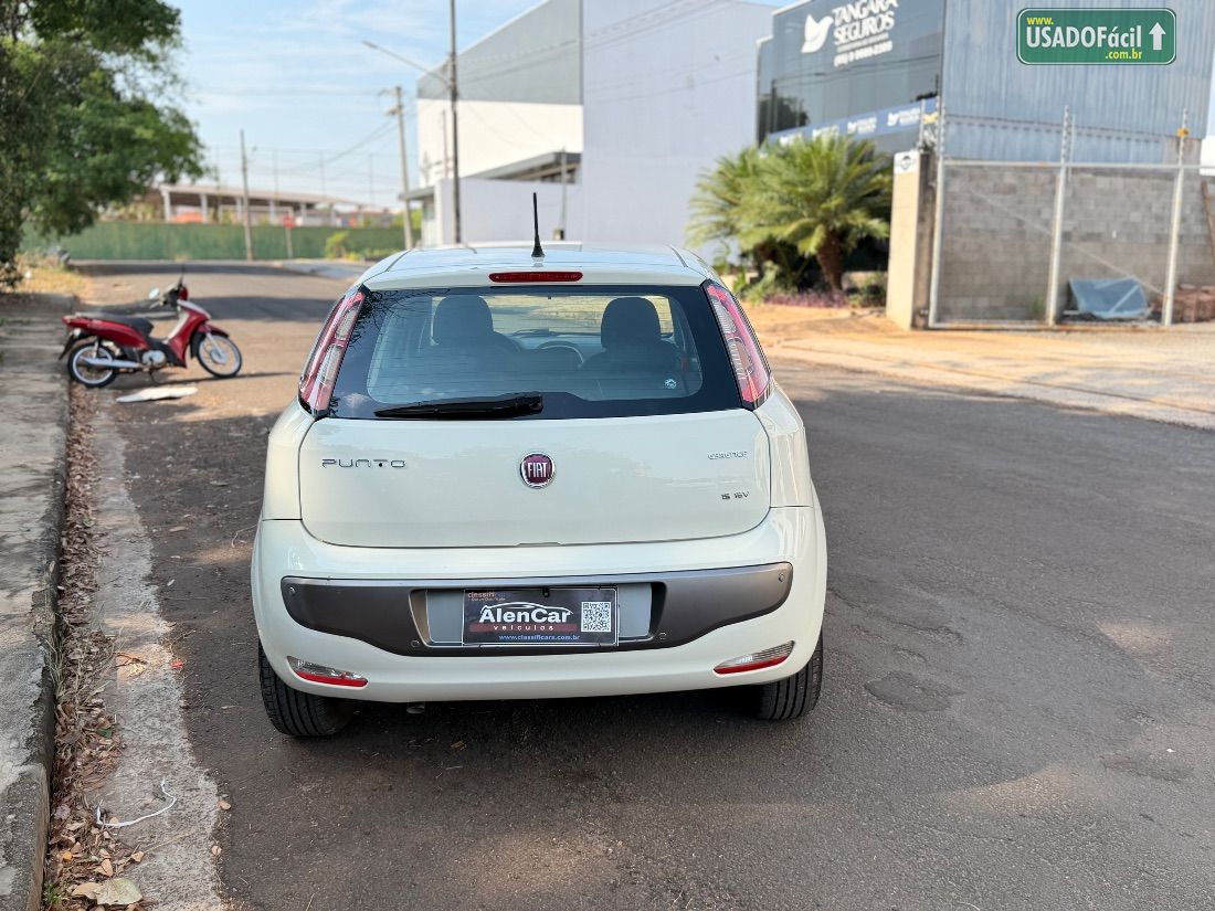 Fiat Punto Essence 1.6 Flex 5P 2013/2014 — foto 2 de 16