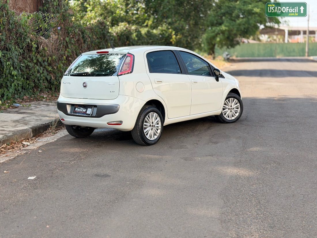 Fiat Punto Essence 1.6 Flex 5P 2013/2014 — foto 6 de 16