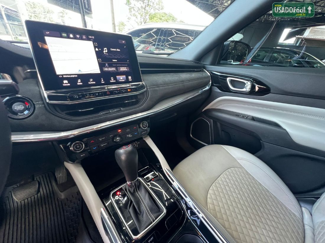 Jeep Commander Limited T270 1.3 Turbo Automático Flex 2021/2022 — foto 6 de 13