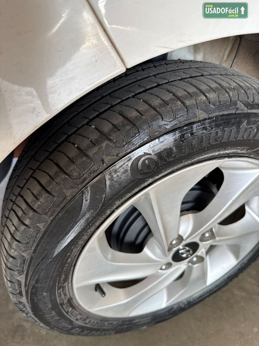 Hyundai HB20 Hatch Premium 1.6 Automático Flex 2017/2018 — foto 10 de 13