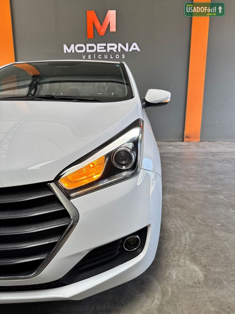 Hyundai HB20 Hatch Premium 1.6 Automático Flex 2017/2018 — foto 12 de 13