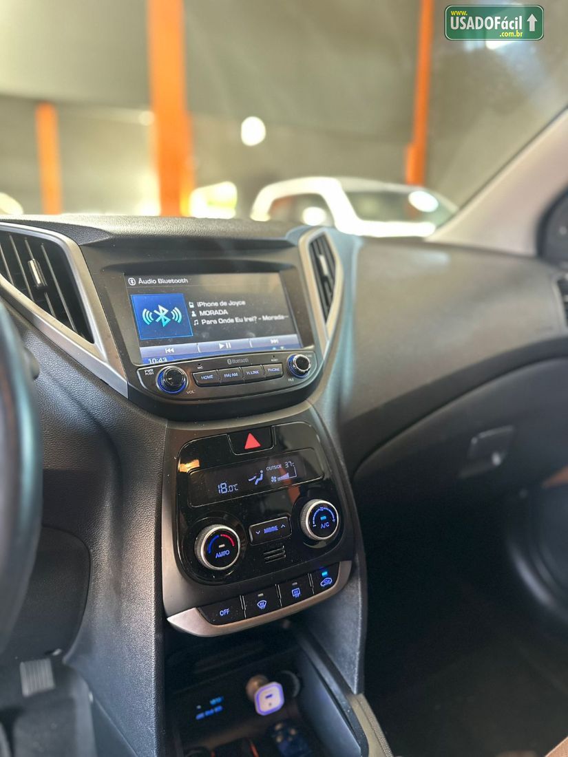 Hyundai HB20 Hatch Premium 1.6 Automático Flex 2017/2018 — foto 4 de 13