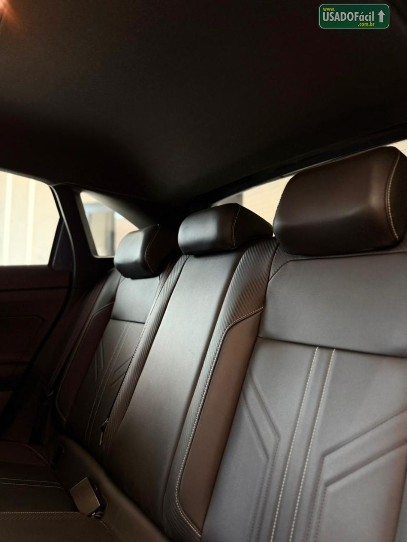 Volkswagen Nivus Highline 200 TSI Automático Flex 2024/2025 — foto 14 de 15