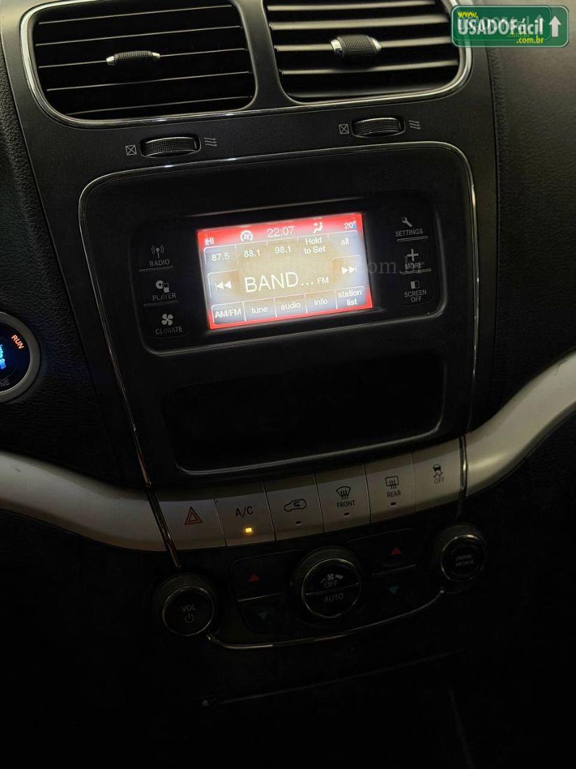 FIAT FREEMONT 2.4 Automático 2011/2012 — foto 17 de 19