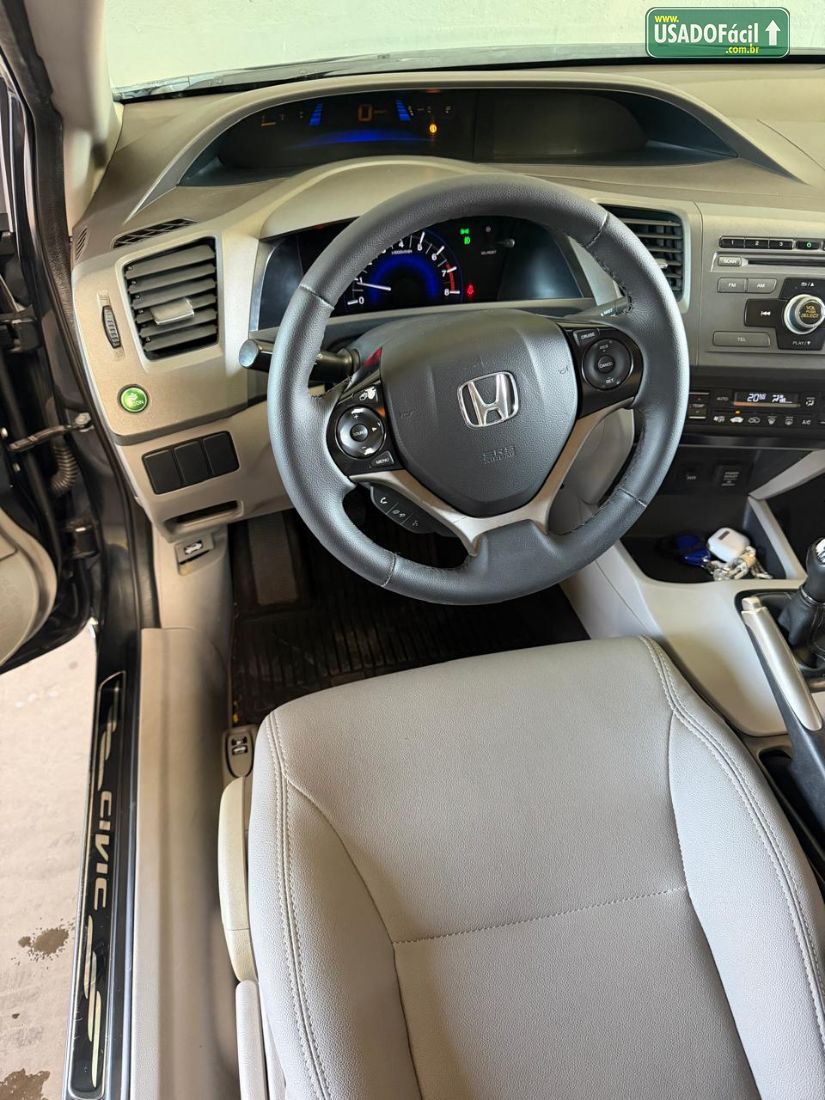 Honda Civic Sedan LXS 1.8 Mecânico 2013/2014 — foto 12 de 17