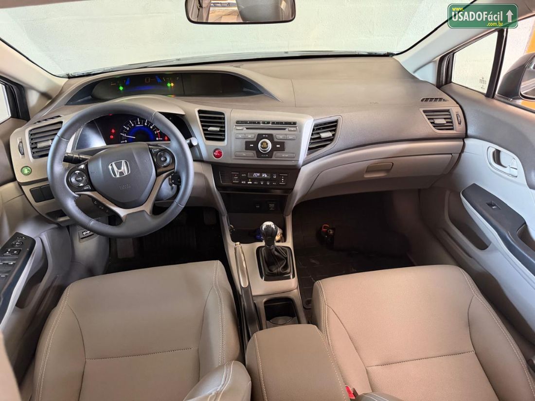 Honda Civic Sedan LXS 1.8 Mecânico 2013/2014 — foto 15 de 17
