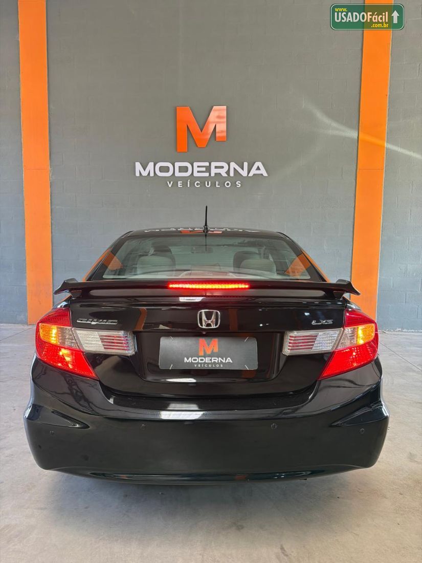 Honda Civic Sedan LXS 1.8 Mecânico 2013/2014 — foto 2 de 17