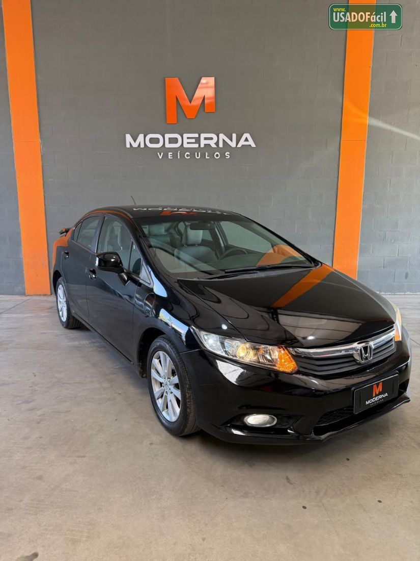 Honda Civic Sedan LXS 1.8 Mecânico 2013/2014 — foto 9 de 17