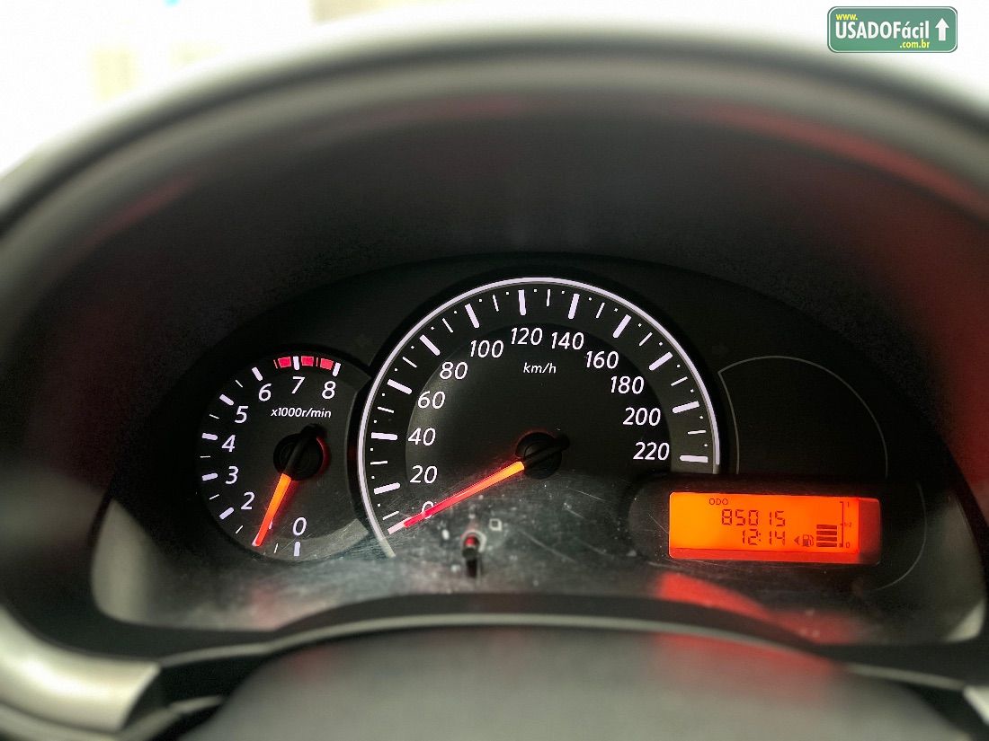 Nissan March S 1.0 5P Flex Fuel 2012/2013 — foto 16 de 24