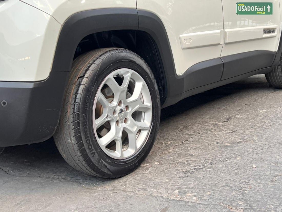 Jeep Renegade Longitude 1.8 4x2 Automático Flex 2015/2016 — foto 6 de 10