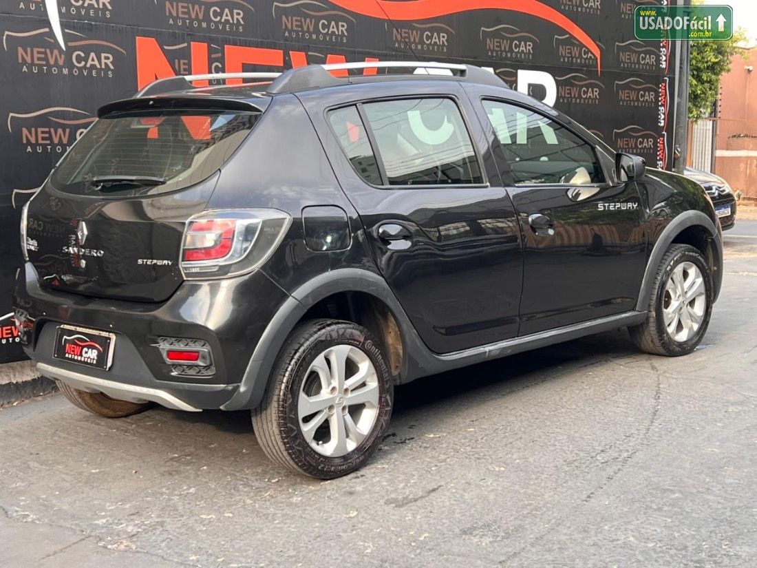 Renault Sandero Stepway 1.6 5P Flex 2016/2017 — foto 7 de 13