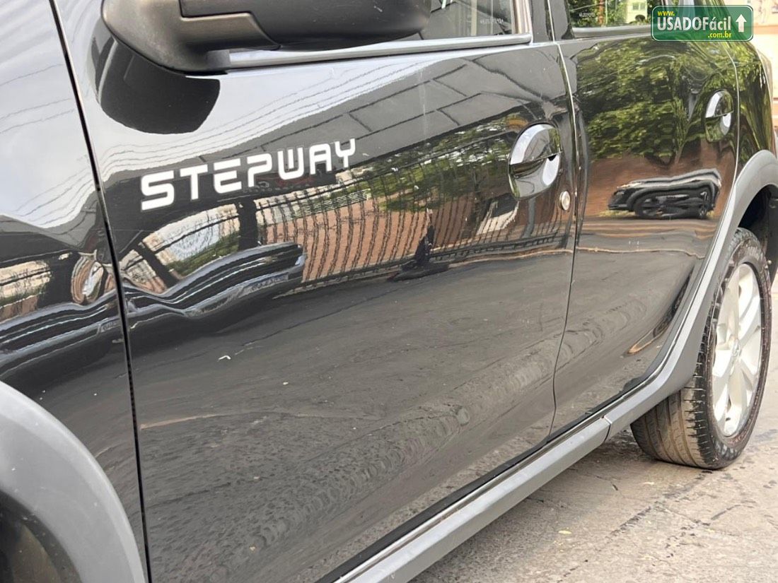 Renault Sandero Stepway 1.6 5P Flex 2016/2017 — foto 8 de 13