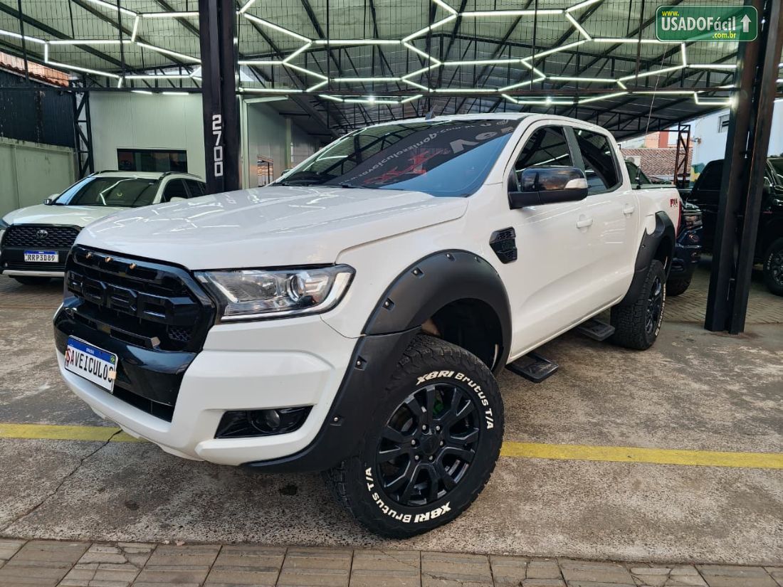 Ford Ranger XLT CD 3.2 4X4 Automático Diesel 2017/2018 — foto 2 de 15