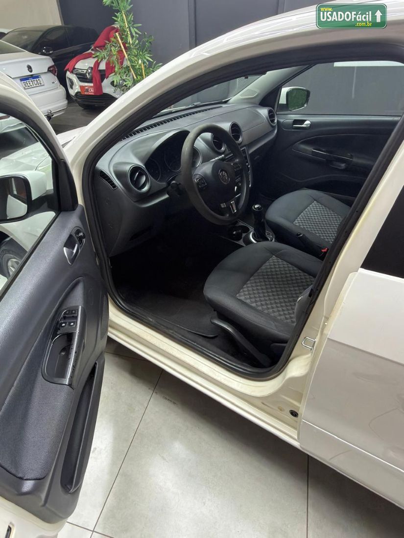 Volkswagen Gol Comfortline 1.6 4P Total Flex 2014/2015 — foto 5 de 8