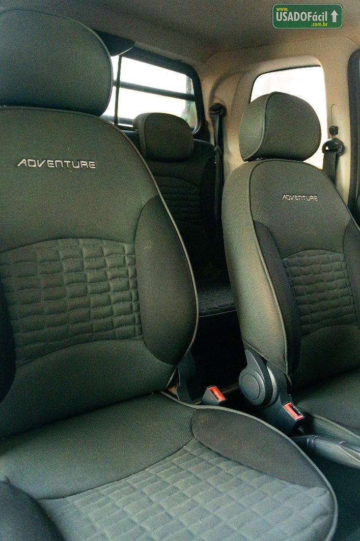 Fiat Strada Adventure CD 1.8 Flex 2016/2017 — foto 5 de 10