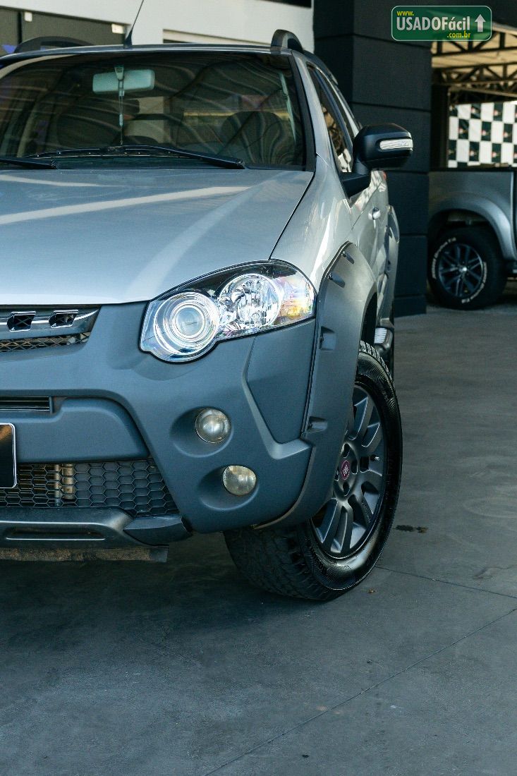 Fiat Strada Adventure CD 1.8 Flex 2016/2017 — foto 9 de 10