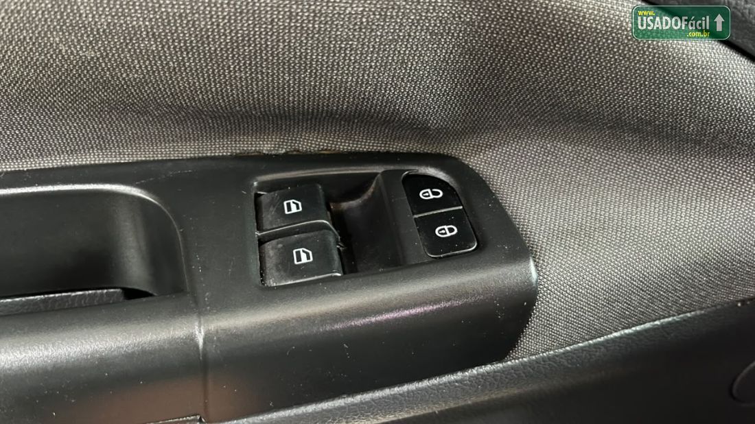 Volkswagen Gol 1.0 Mi 4P Total Flex 2013/2013 — foto 12 de 17