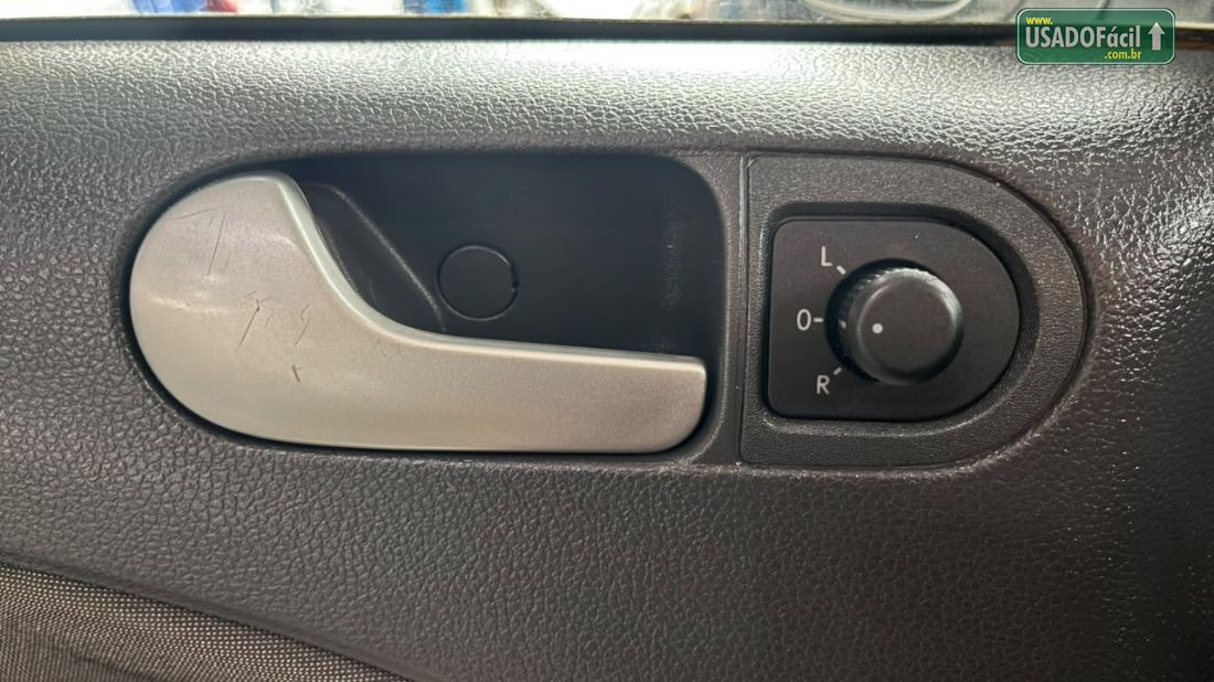 Volkswagen Gol 1.0 Mi 4P Total Flex 2013/2013 — foto 13 de 17
