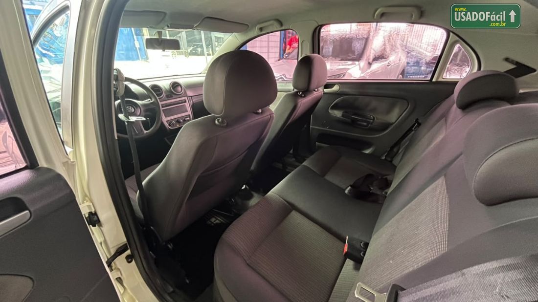 Volkswagen Gol 1.0 Mi 4P Total Flex 2013/2013 — foto 7 de 17