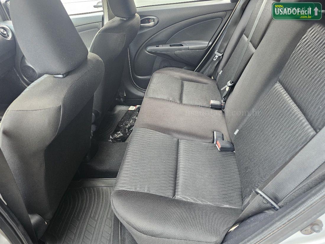 TOYOTA Etios Hatch X 1.3 Automático Flex 2020/2020 — foto 13 de 15
