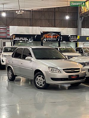 Corsa Sedan Classic Advantage 1.0 Vhc Flexpower 4p 2015/2015 em Várzea Grande - MT