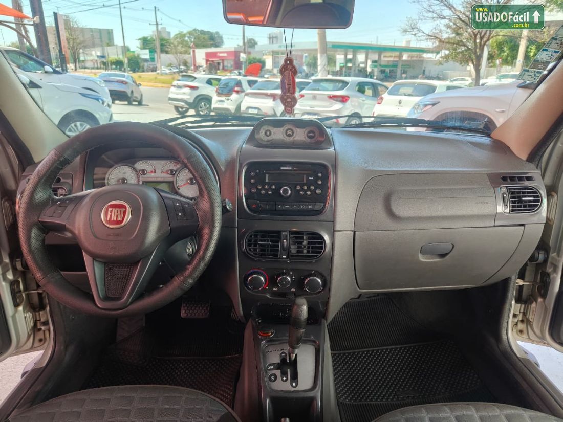 Fiat Strada Adventure CD 1.8 Dualogic Flex 2013/2013 — foto 11 de 13