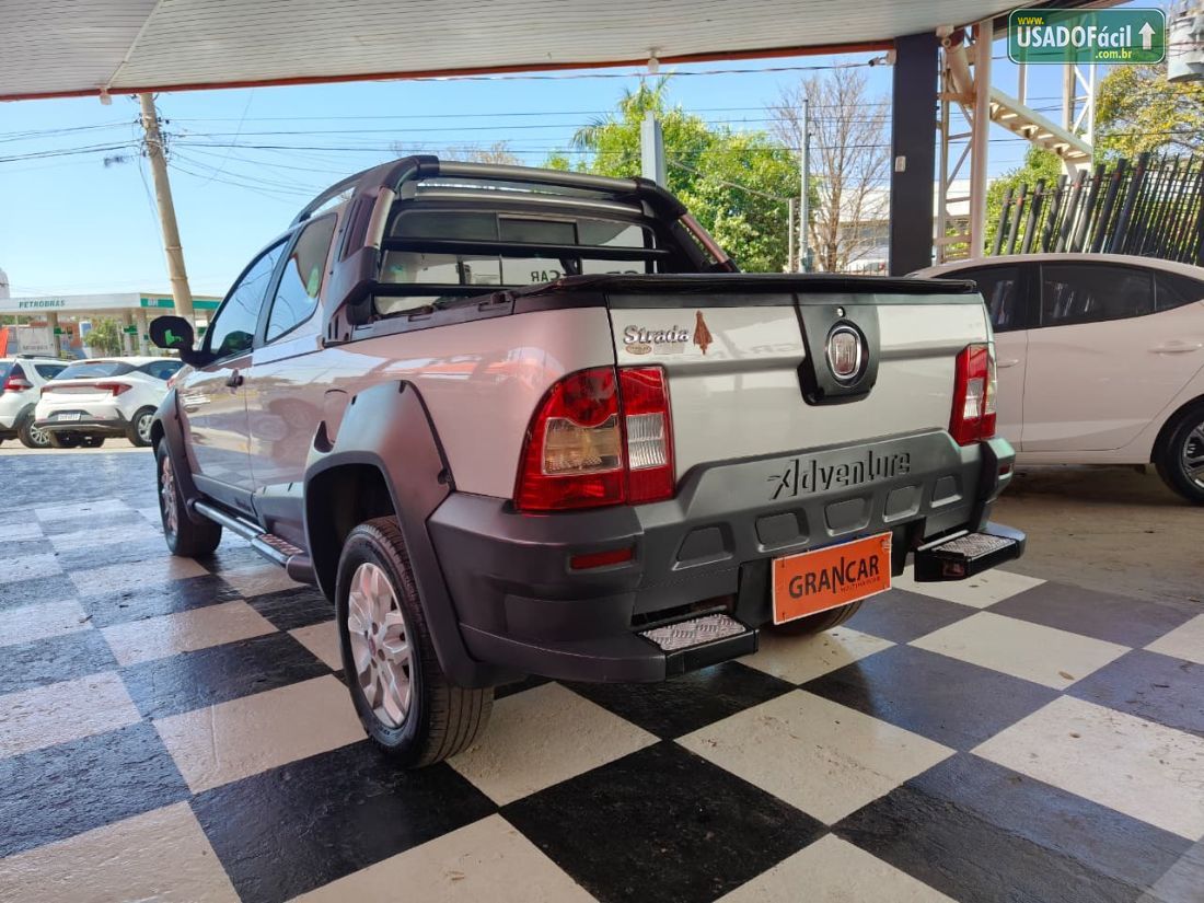 Fiat Strada Adventure CD 1.8 Dualogic Flex 2013/2013 — foto 6 de 13