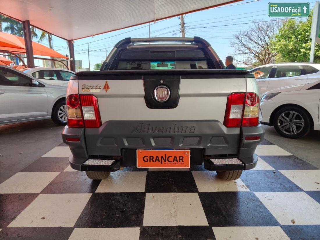 Fiat Strada Adventure CD 1.8 Dualogic Flex 2013/2013 — foto 7 de 13