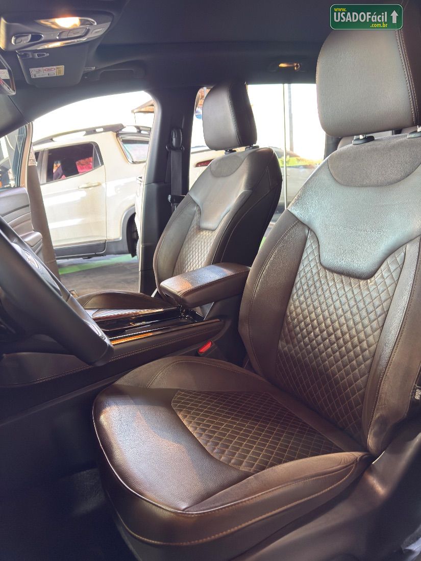 Jeep Commander Overland T270 1.3 Turbo Automático Flex 2021/2022 — foto 10 de 15