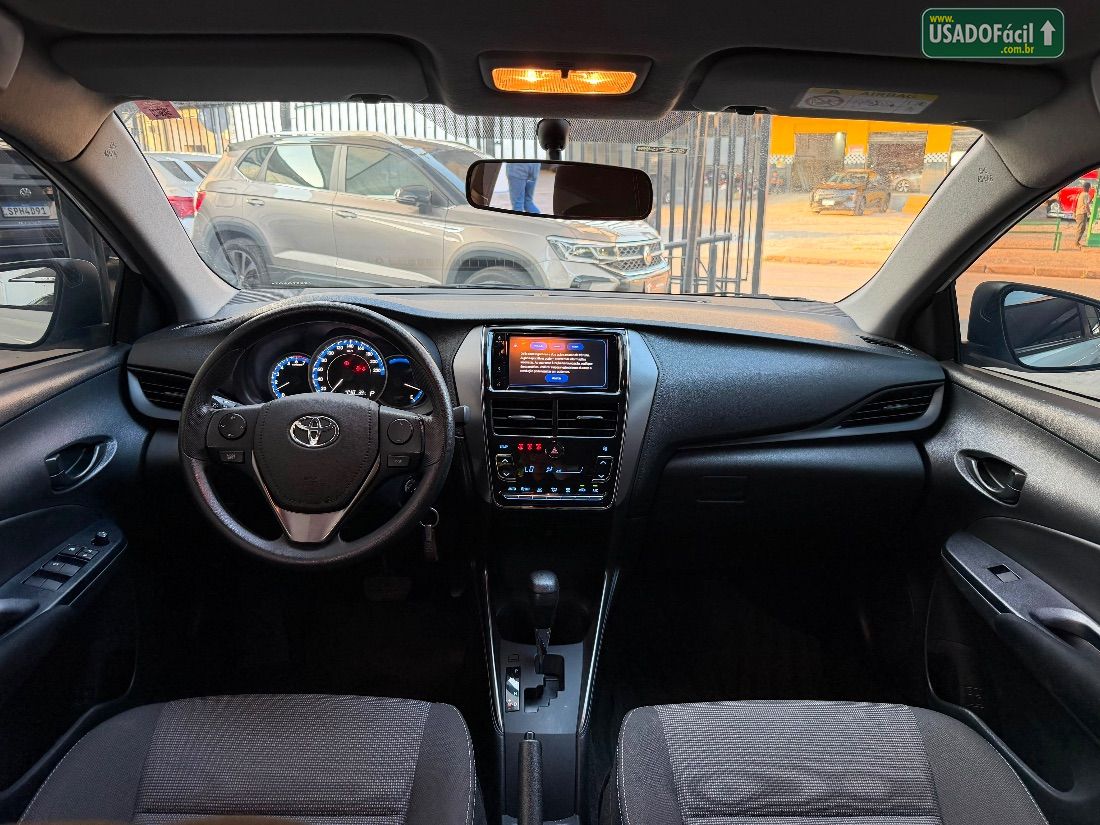 Toyota Yaris Sedan XL 1.5 Automático Flex 2023/2024 — foto 10 de 14