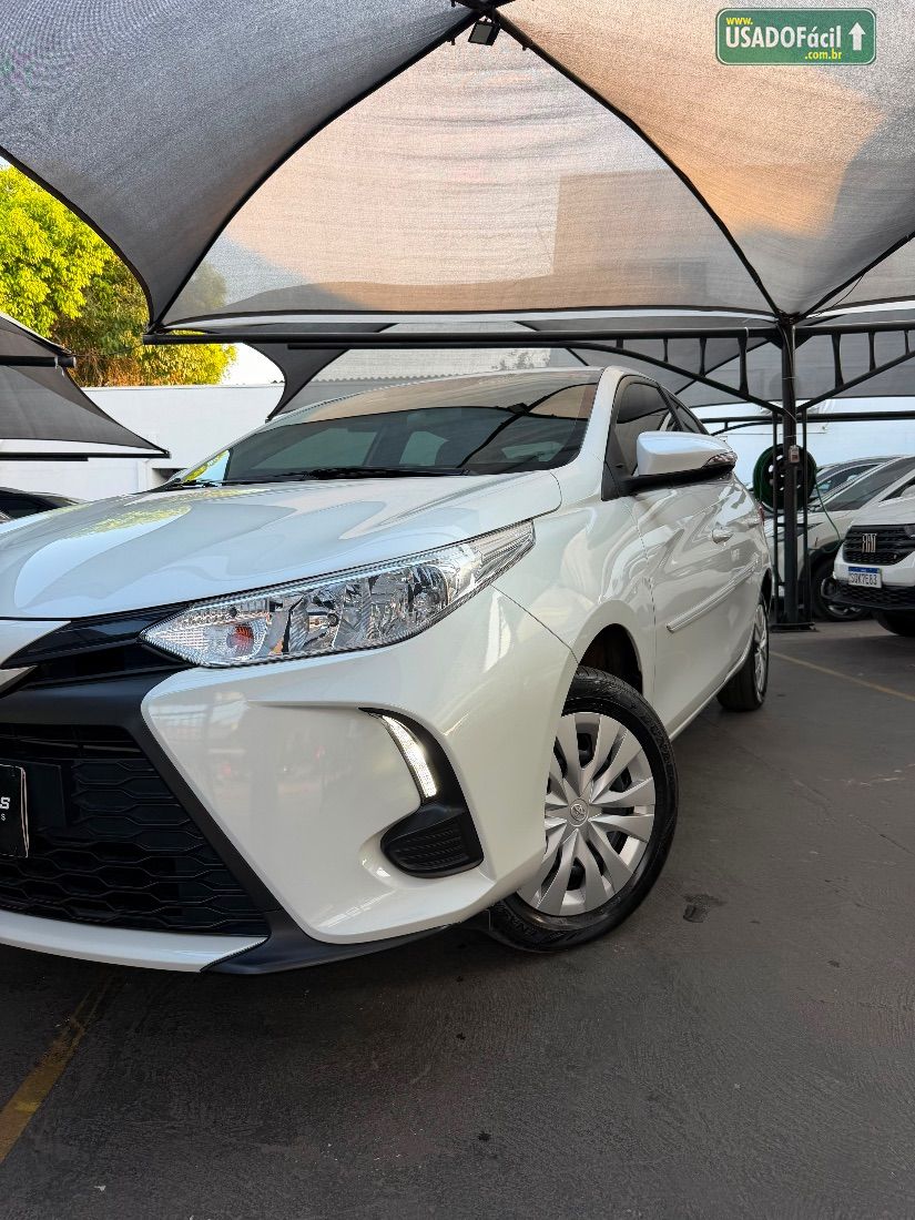 Toyota Yaris Sedan XL 1.5 Automático Flex 2023/2024 — foto 5 de 14