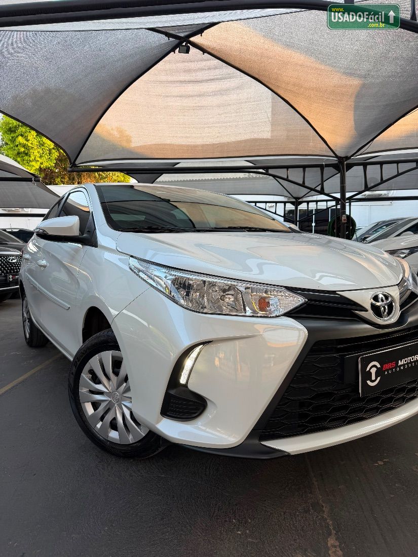 Toyota Yaris Sedan XL 1.5 Automático Flex 2023/2024 — foto 6 de 14