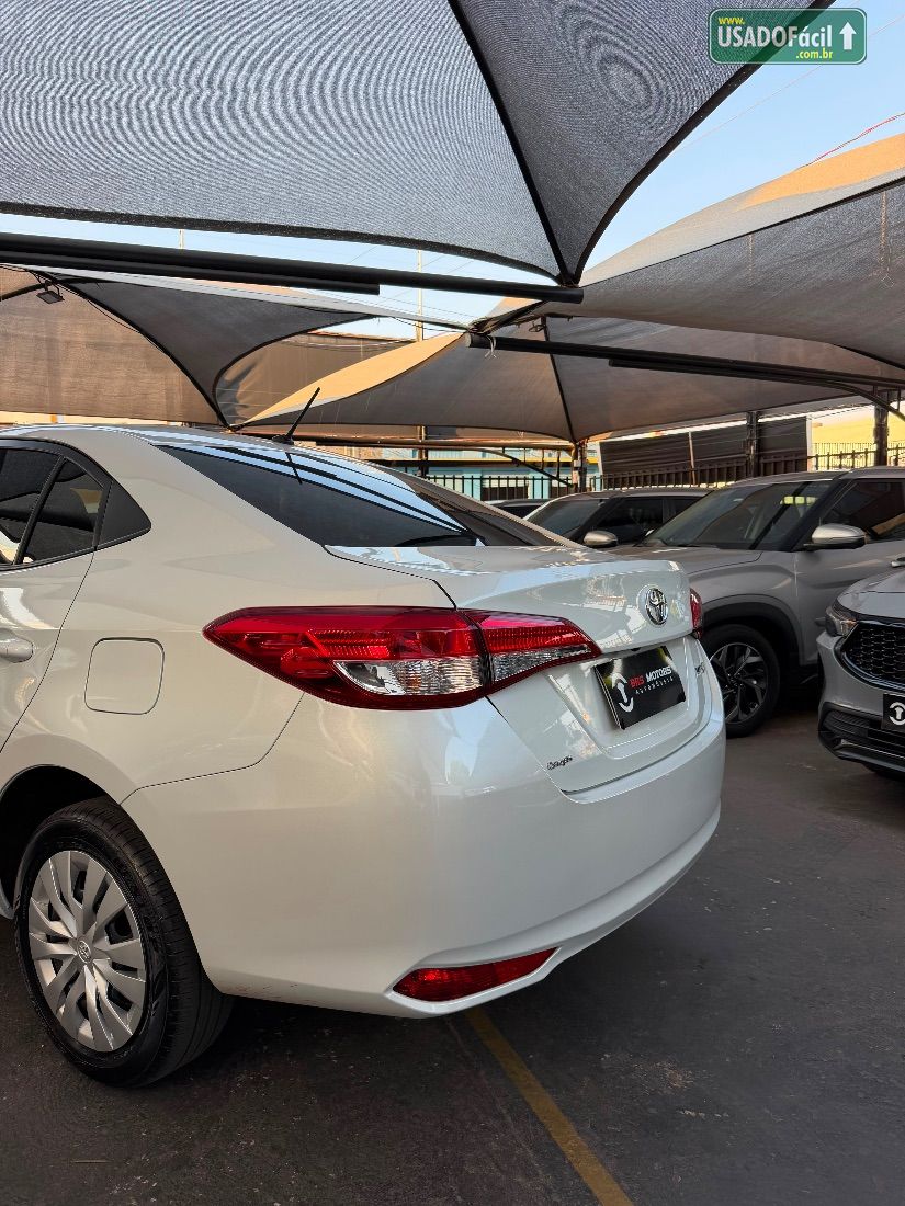 Toyota Yaris Sedan XL 1.5 Automático Flex 2023/2024 — foto 7 de 14