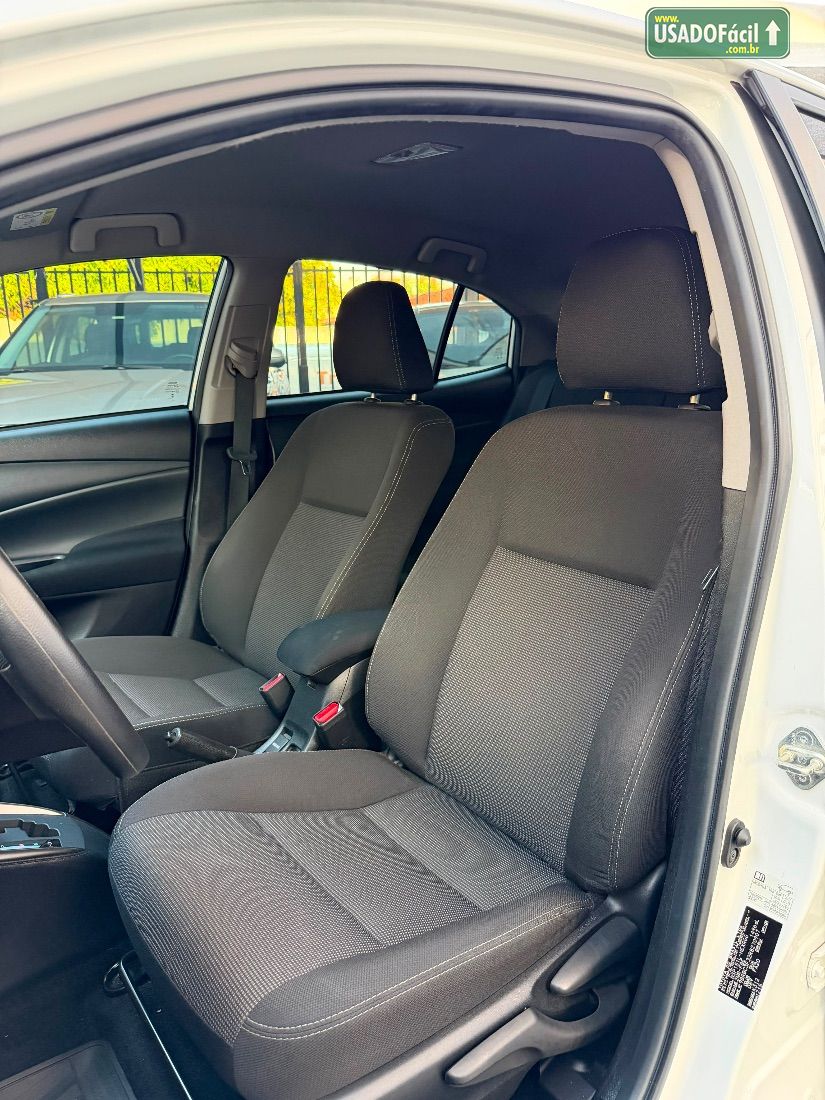 Toyota Yaris Sedan XL 1.5 Automático Flex 2023/2024 — foto 8 de 14