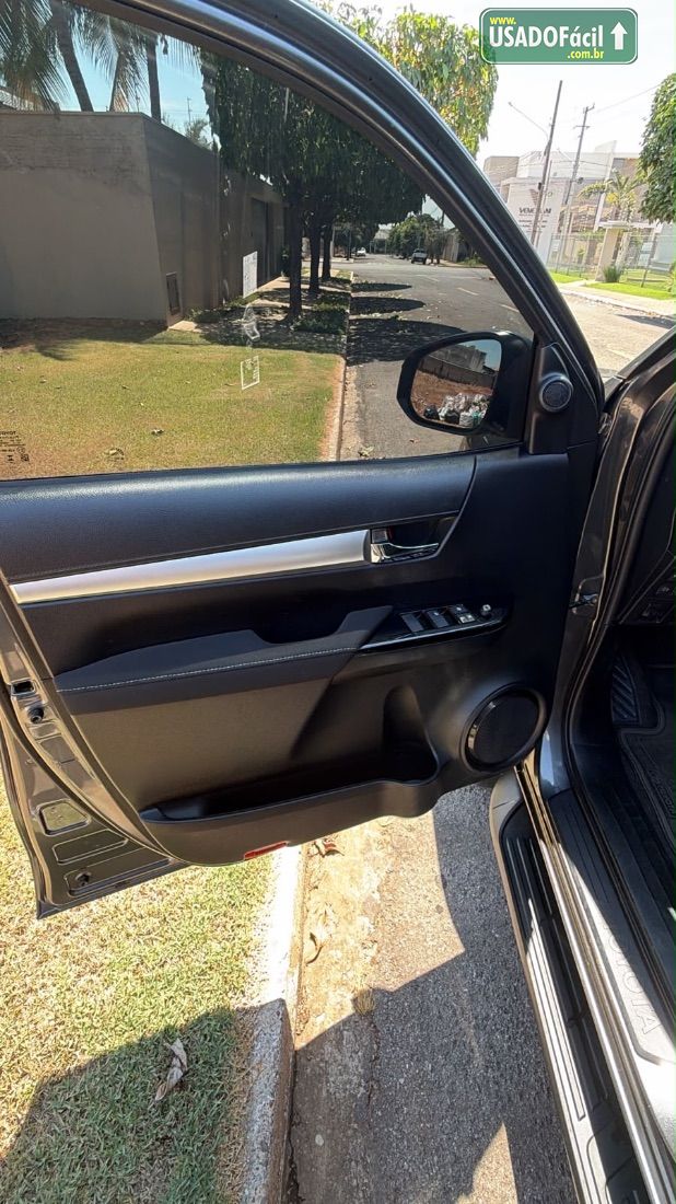 Toyota Hilux SR CD 2.8 4X4 TDI Automático Diesel 2024/2024 — foto 15 de 21