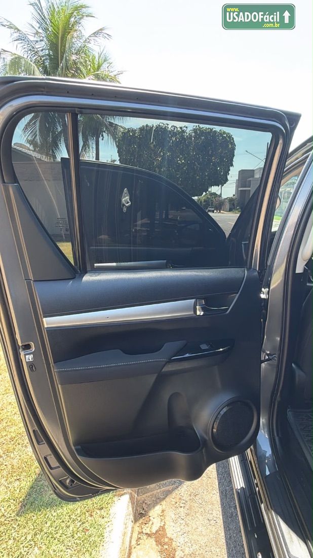 Toyota Hilux SR CD 2.8 4X4 TDI Automático Diesel 2024/2024 — foto 8 de 21