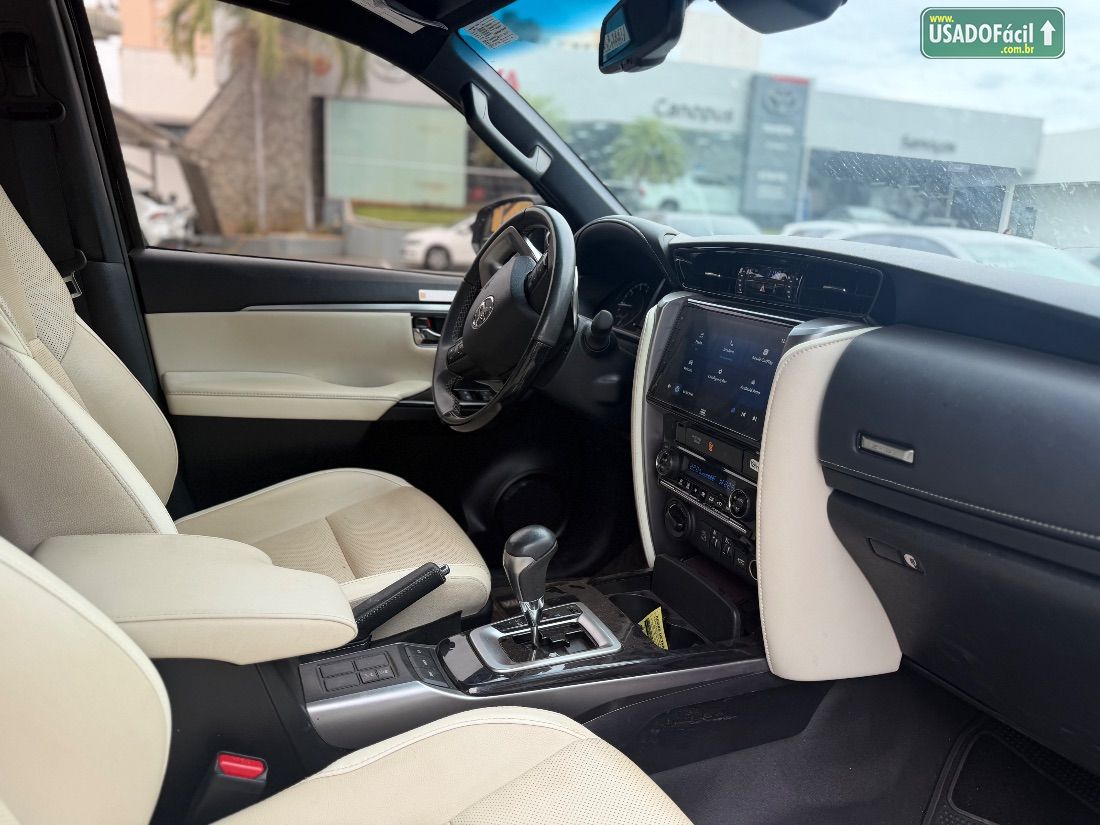 Toyota Hilux SW4 Diamond 2.8 4x4 Turbo Automático Diesel 2024/2024 — foto 4 de 5