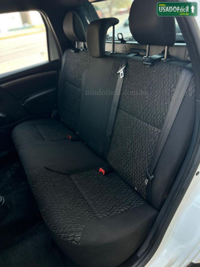 RENAULT Duster Oroch Expression 1.6 Mecânico Flex 2021/2022 — foto 13 de 15