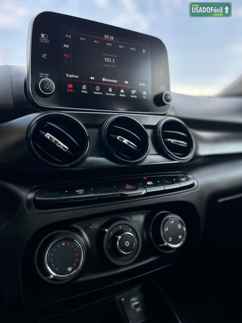 Fiat Cronos Drive 1.3 Mecânico Flex 2024/2025 — foto 12 de 17