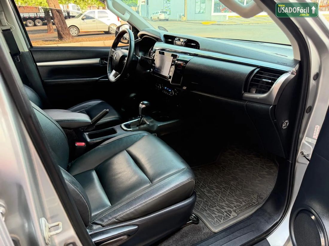 Toyota Hilux CD 2.8 4x4 Mecânico Diesel 2020/2021 — foto 6 de 12