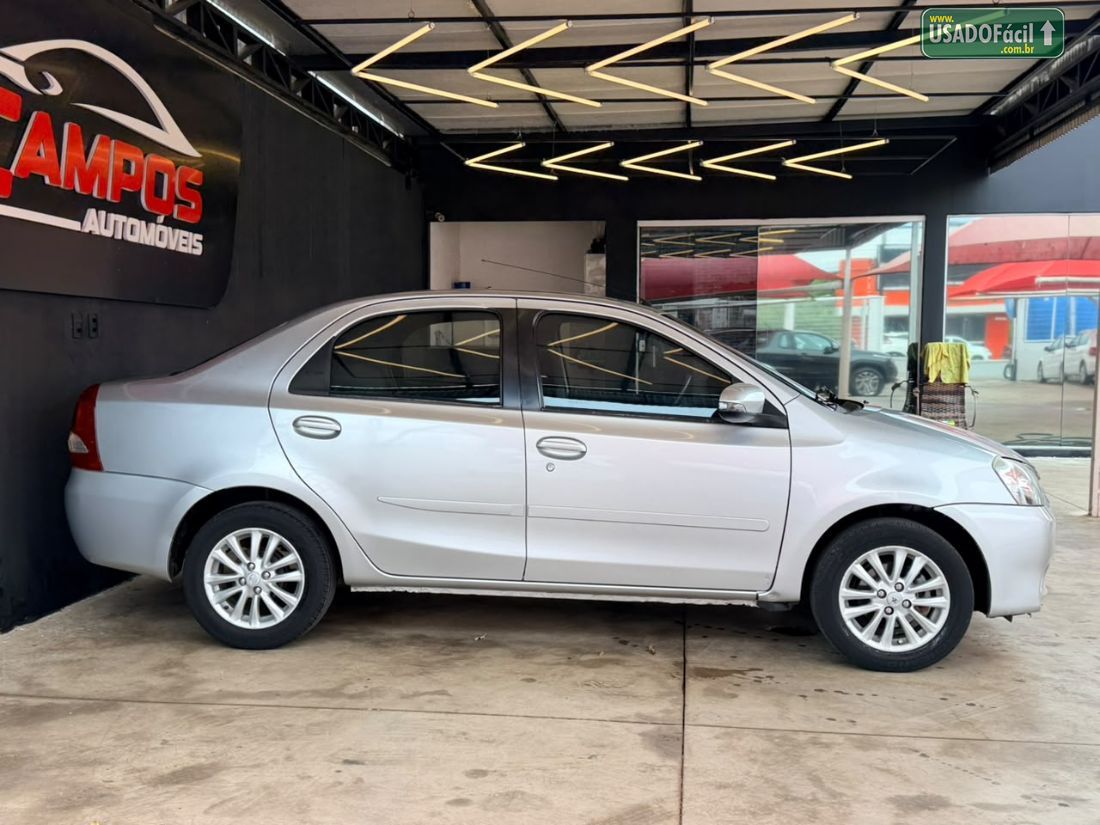 Toyota Etios Sedan XLS 1.5 Mecânico Flex 2015/2016 — foto 5 de 11